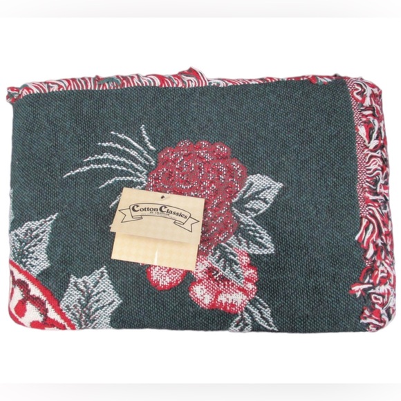 Chatham Santa Throw Blanket Chatham 46x67 - Picture 2 of 6